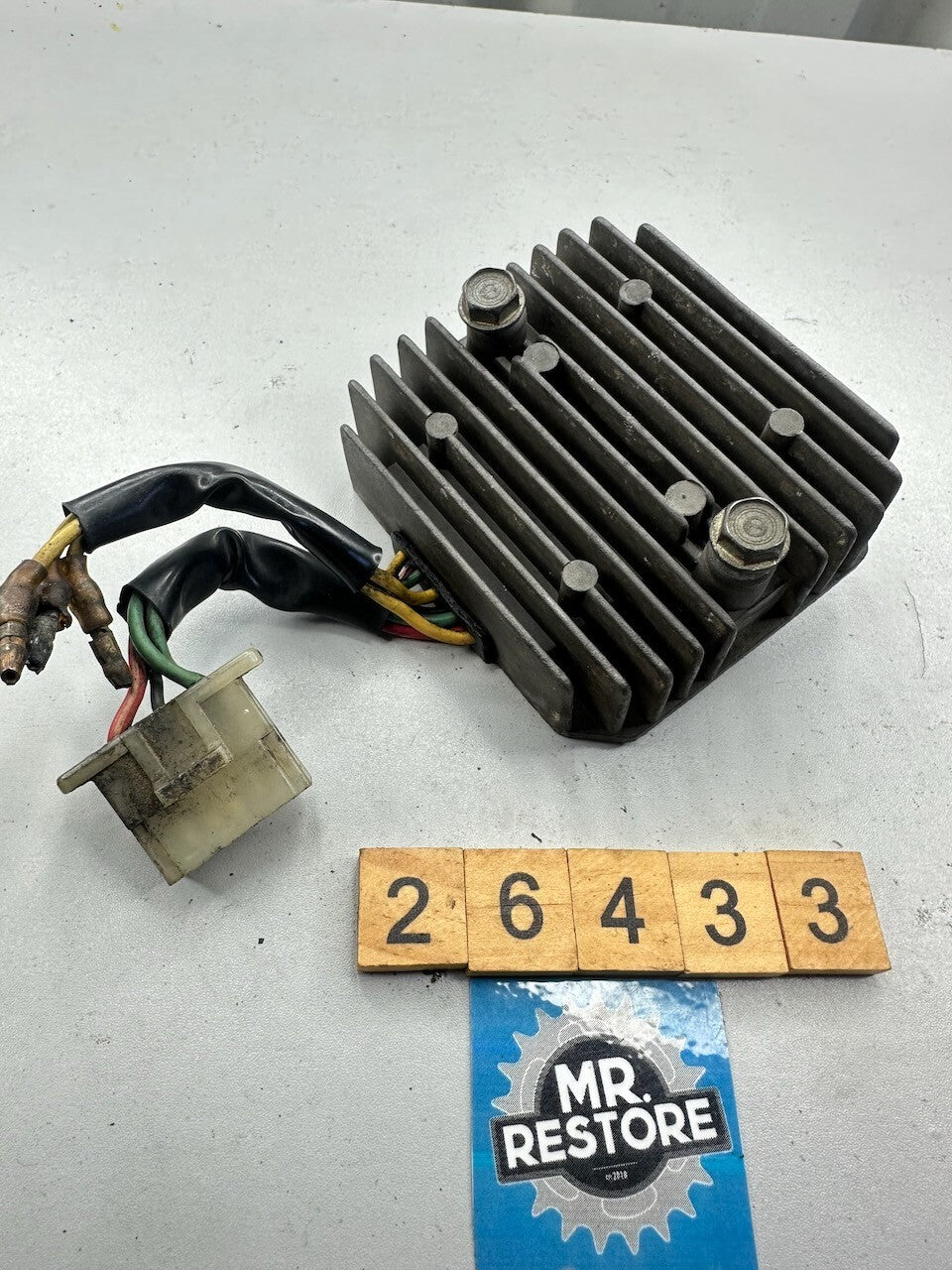 Honda VF1000 VF1100 VF750 VF700 OEM Voltage Regulator Rectifier 31600-MB3-670