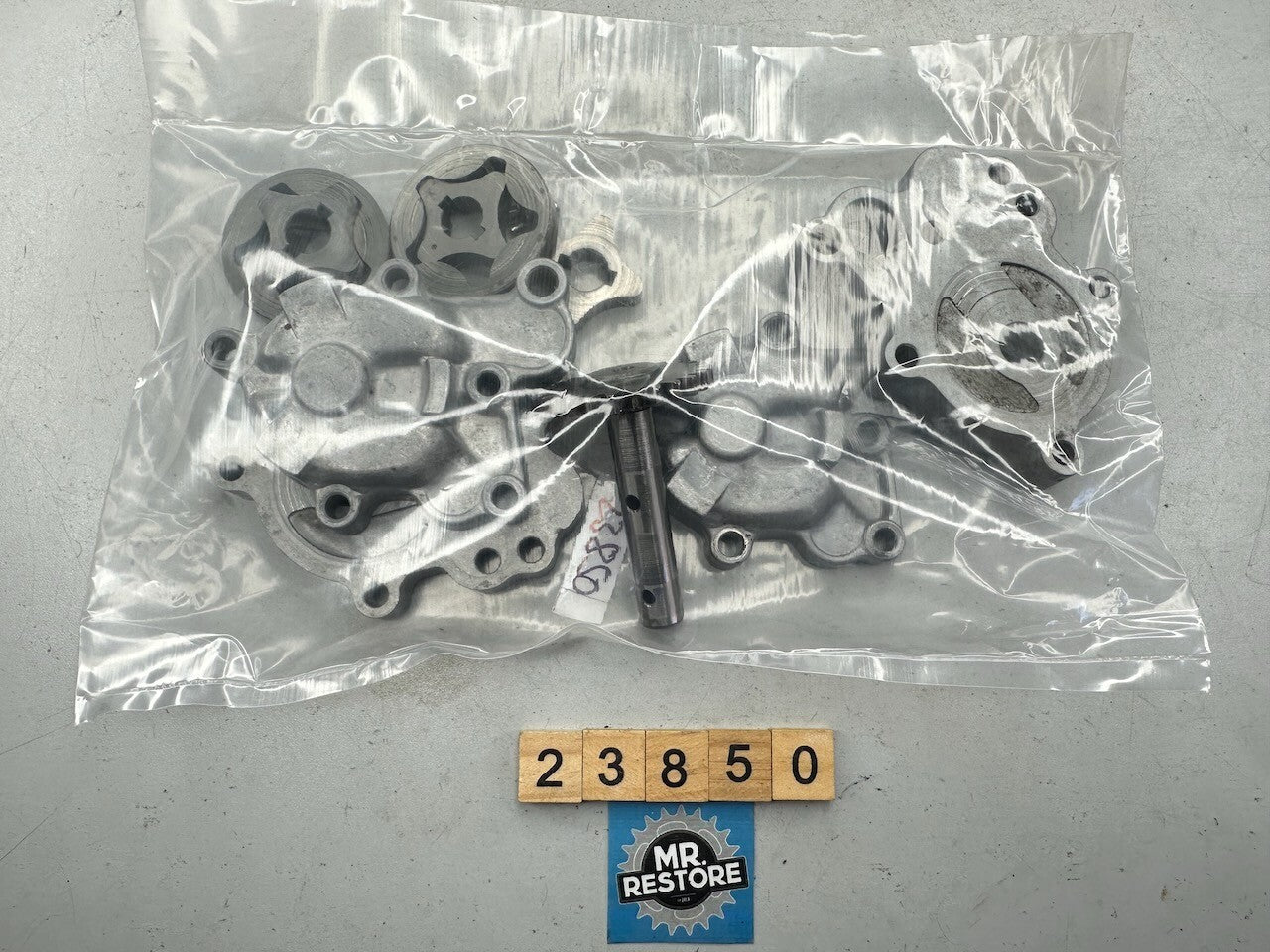 Honda CB900 Boldor CB1100 CB1000 Oil Pump Parts 15100-438-003
