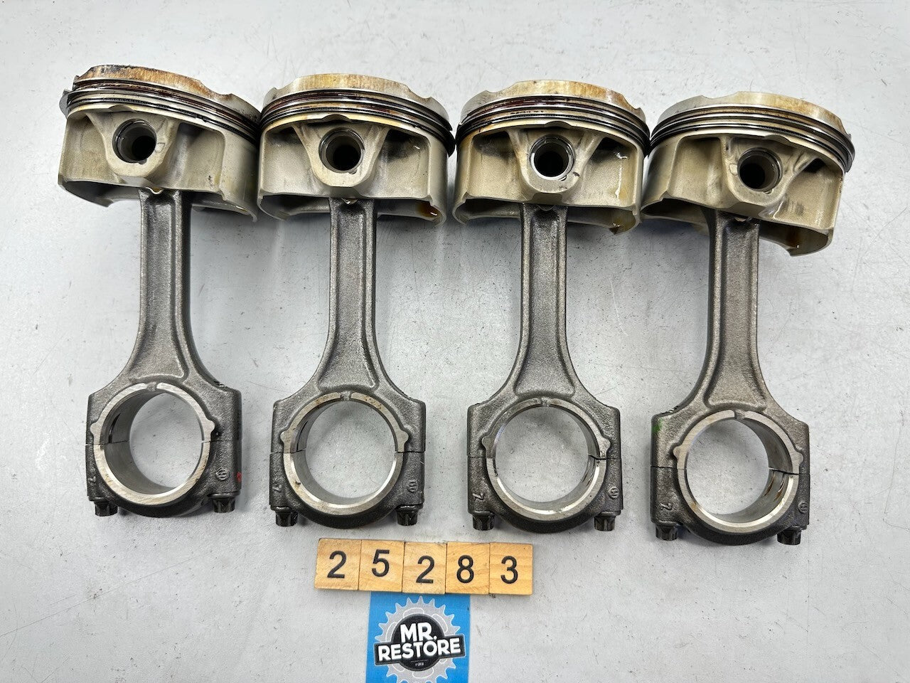 BMW K1300R Set Connecting Con Rod & Pistons (Std 80mm) 11257713547