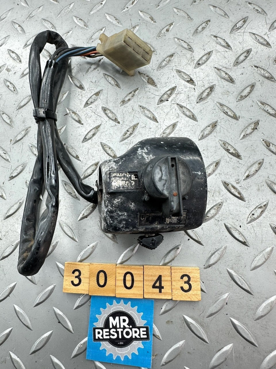 Yamaha RD250LC RD350 LC 1980-82 OEM Left Hand Handlebar Switch Block 4L0-83975