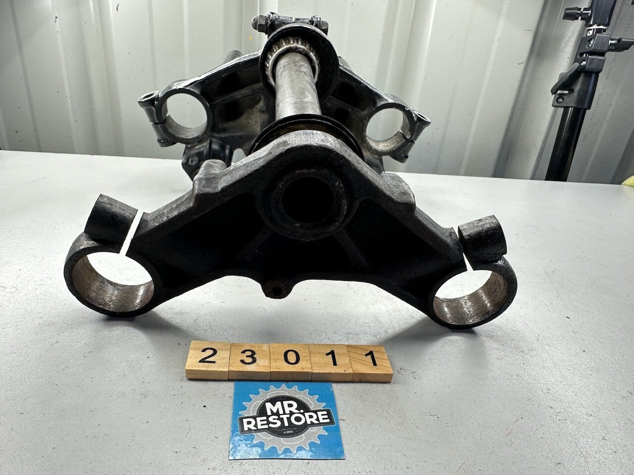 Suzuki GS650 Katana '81-82' Steering Stem Triple Tree 51311-34210-291  51401-348
