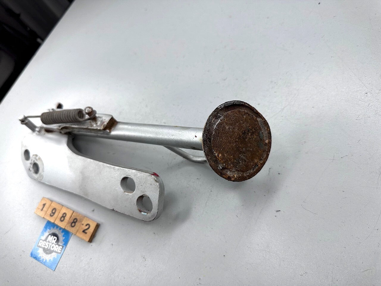 Yamaha V90 T 1982 Complete Side Stand Assy.