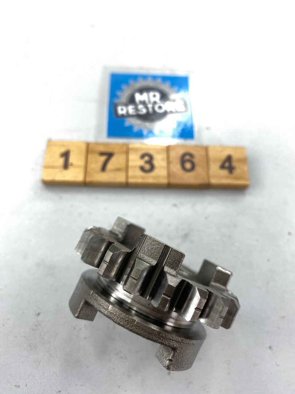 Suzuki RM125 1996-2000 6th Driven Gear (19T) 24361-43D01