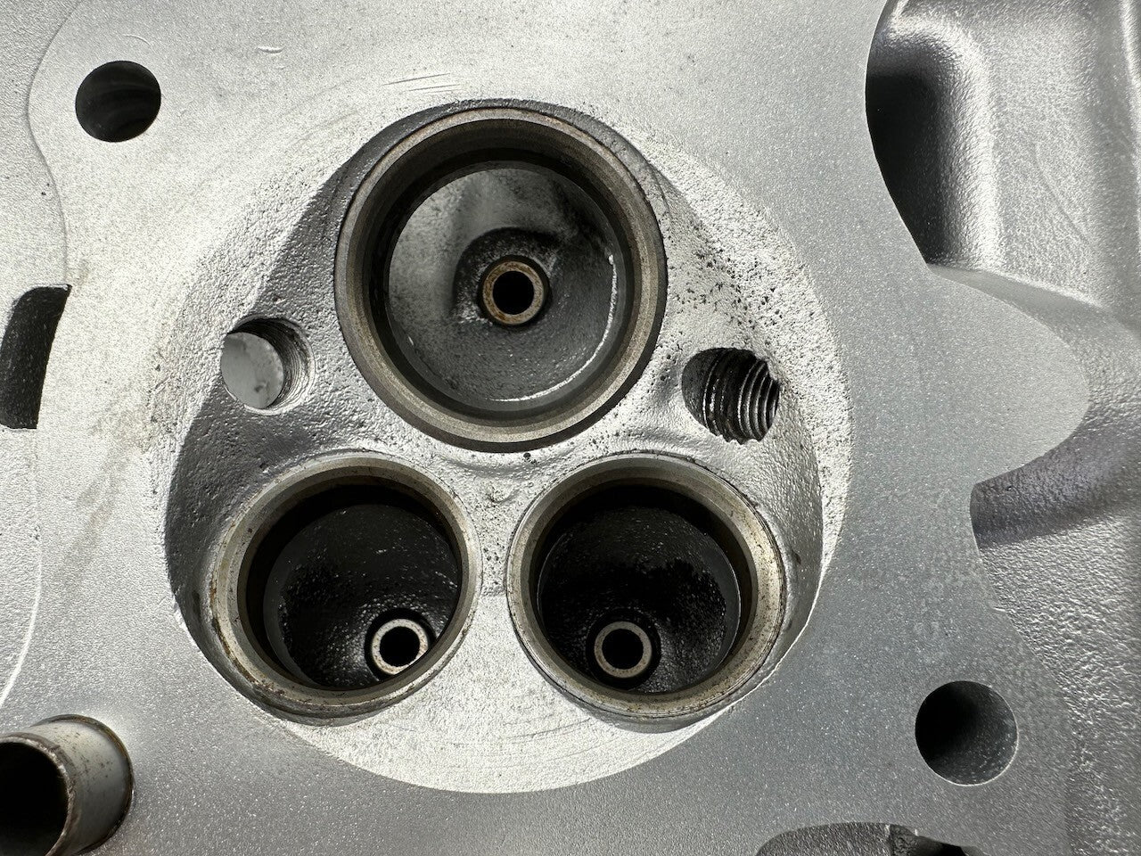 Honda XLV750R Cylinder Head MG7 2 - Vapour Blasted