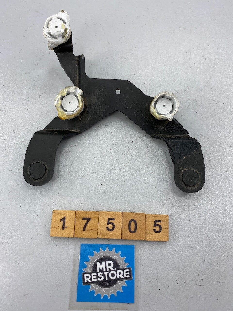Kawasaki ZR250 Balius Meter Bracket 25008-1212