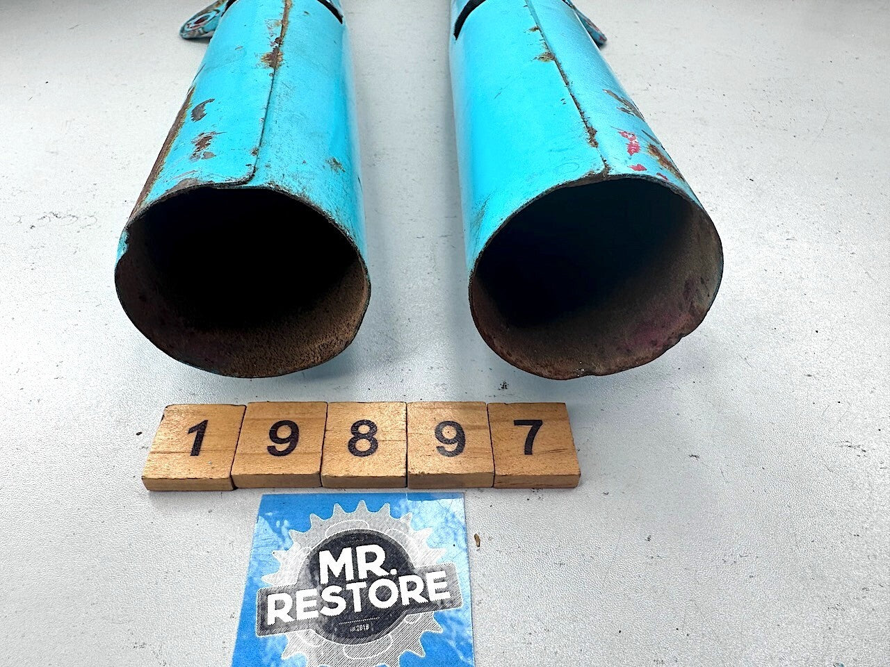 Yamaha V90 T 1982 Pair of Fork Covers