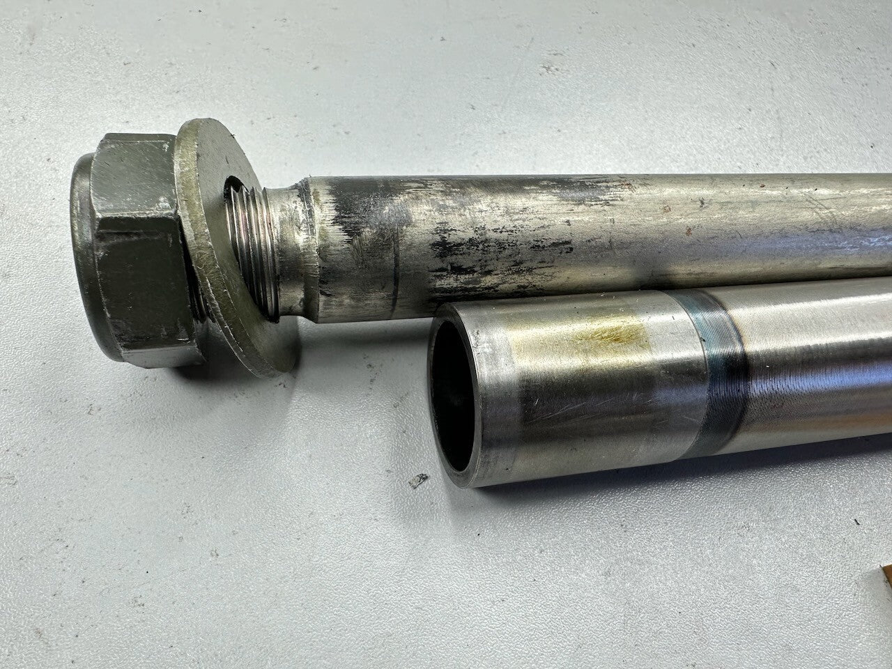 Yamaha XJR1300 YZF-R1 YZF750 TRX850 FZS1000 Swing Arm Pivot Shaft & Bush
