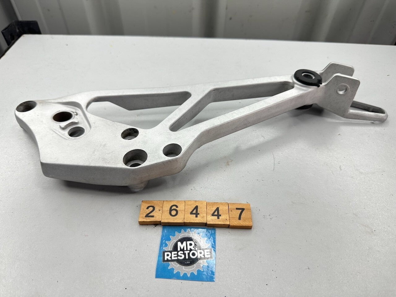 Honda VF1000 F2 '85' Right Foot Rest Peg Step Bracket 50610-MB6-630