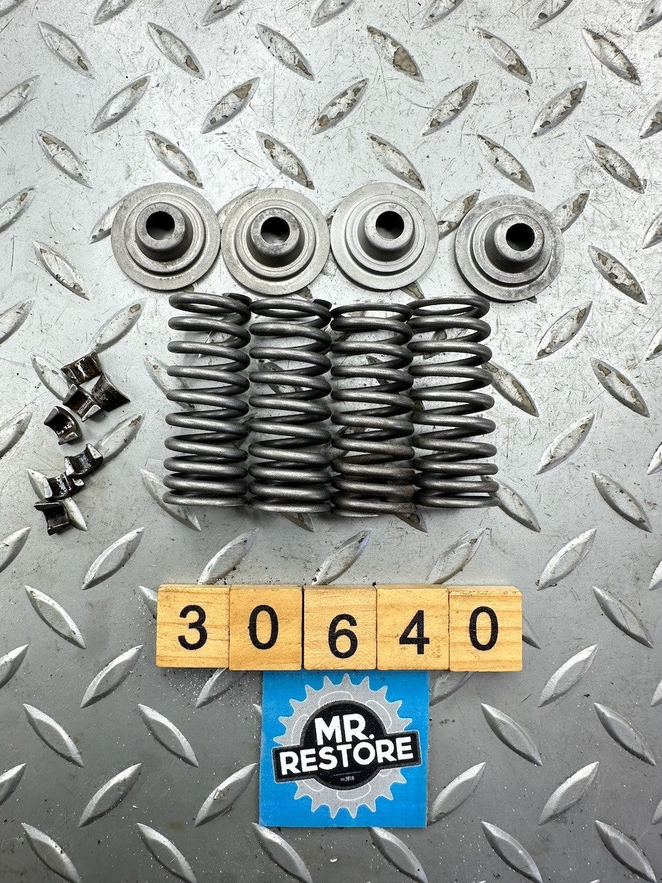 Honda CX650 Pair of OEM Set of Inner Valve Springs etc. 14751-ME7-003