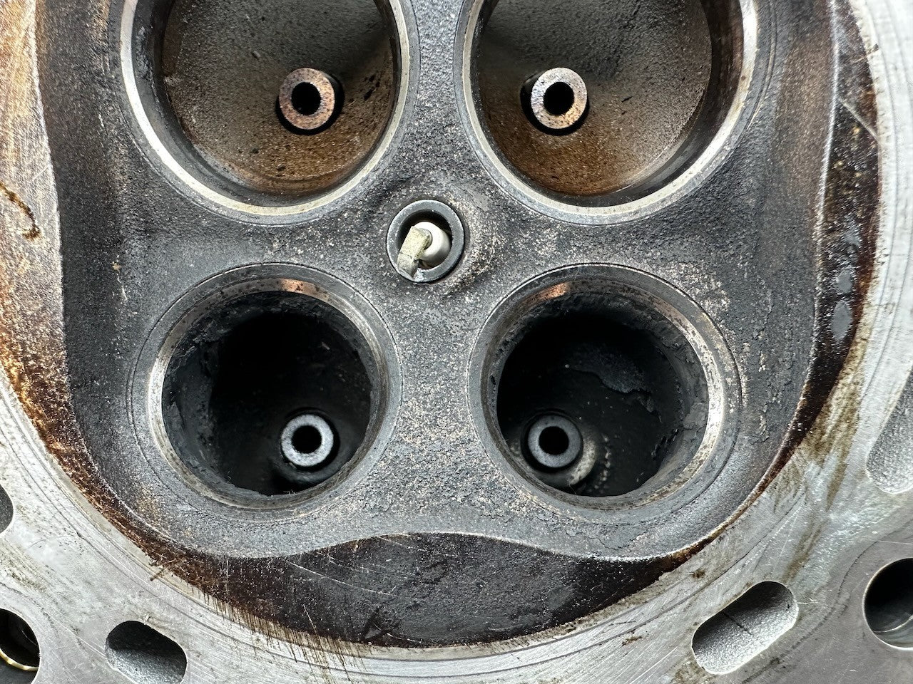 BMW F650GS '99-03' F650CS Cylinder Head 11127652884