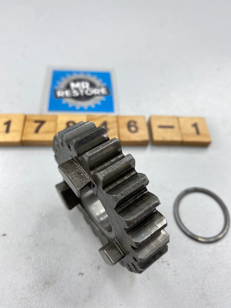 Yamaha SR500 SR400 XT500 TT500 Transmission 4th Pinion Gear 583-17141
