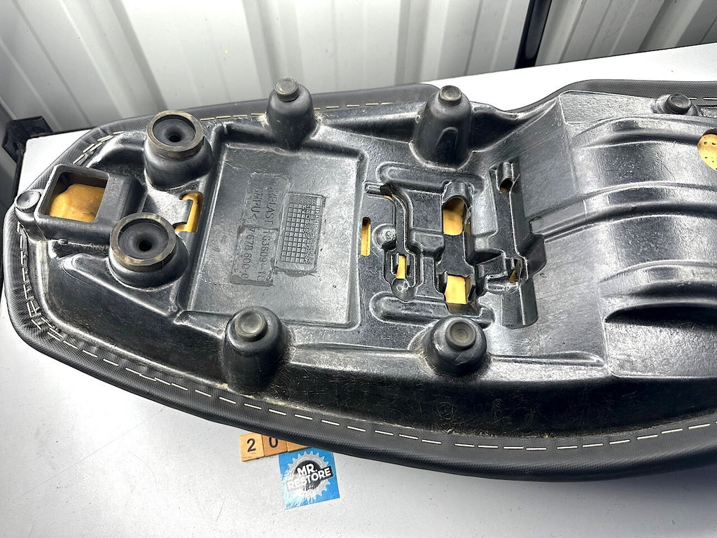 BMW F800S Bench Seat 7678600 in VGC
