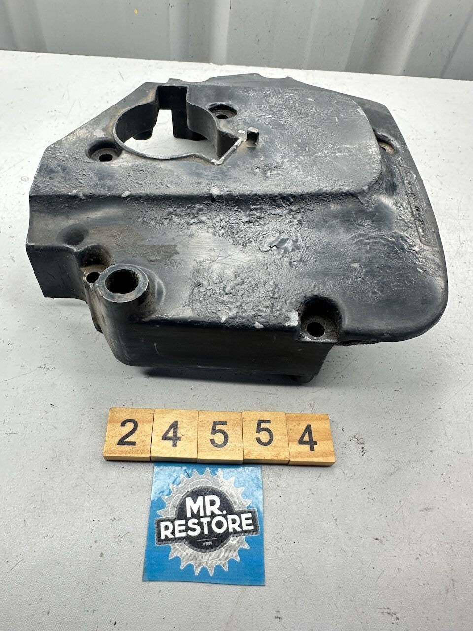 Suzuki GSX750 Katana Engine Sprocket Cover