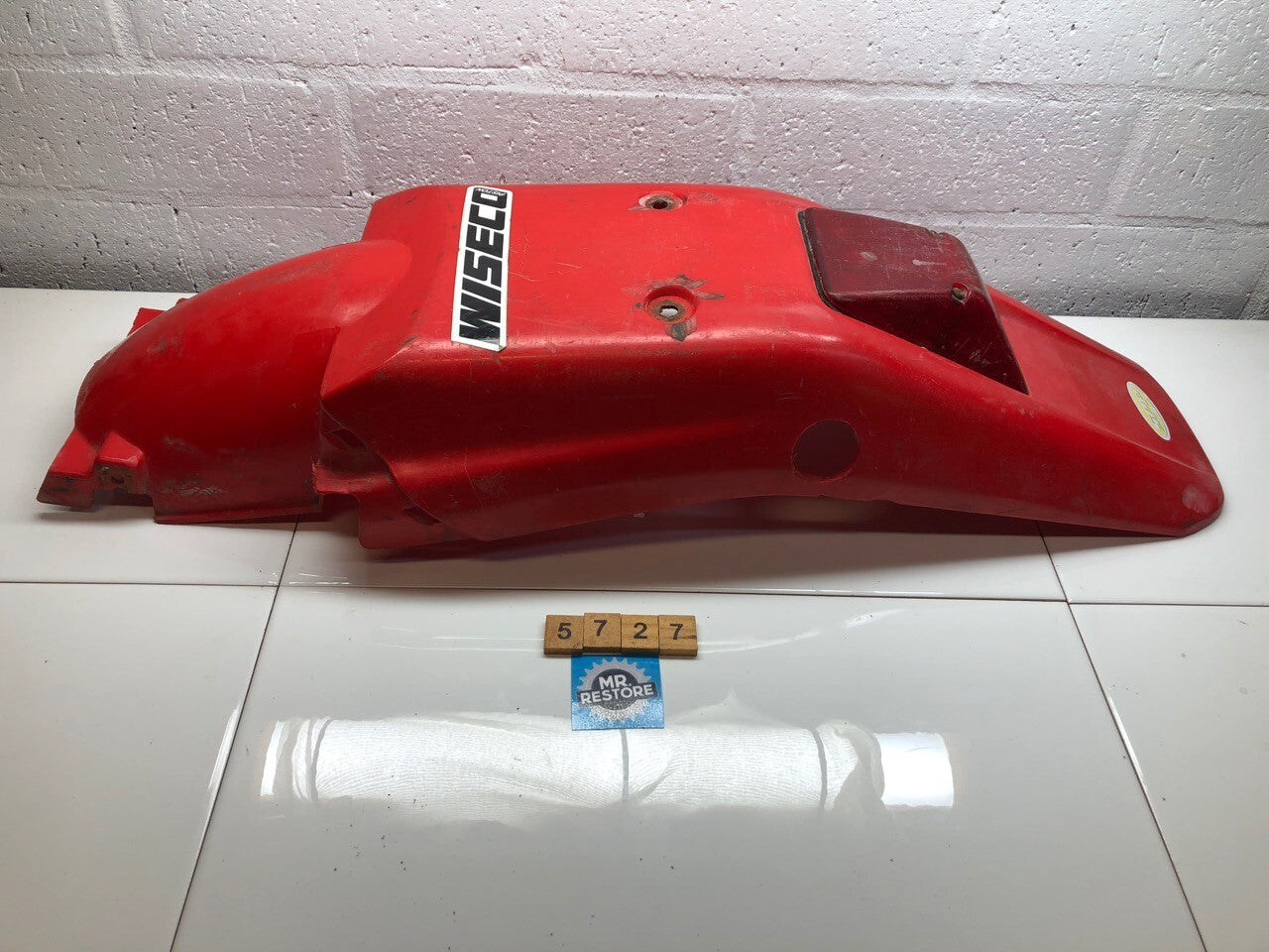 Honda XR 250 400 (1996) Rear Fender Mudguard & Tail Light OEM KCZ-A