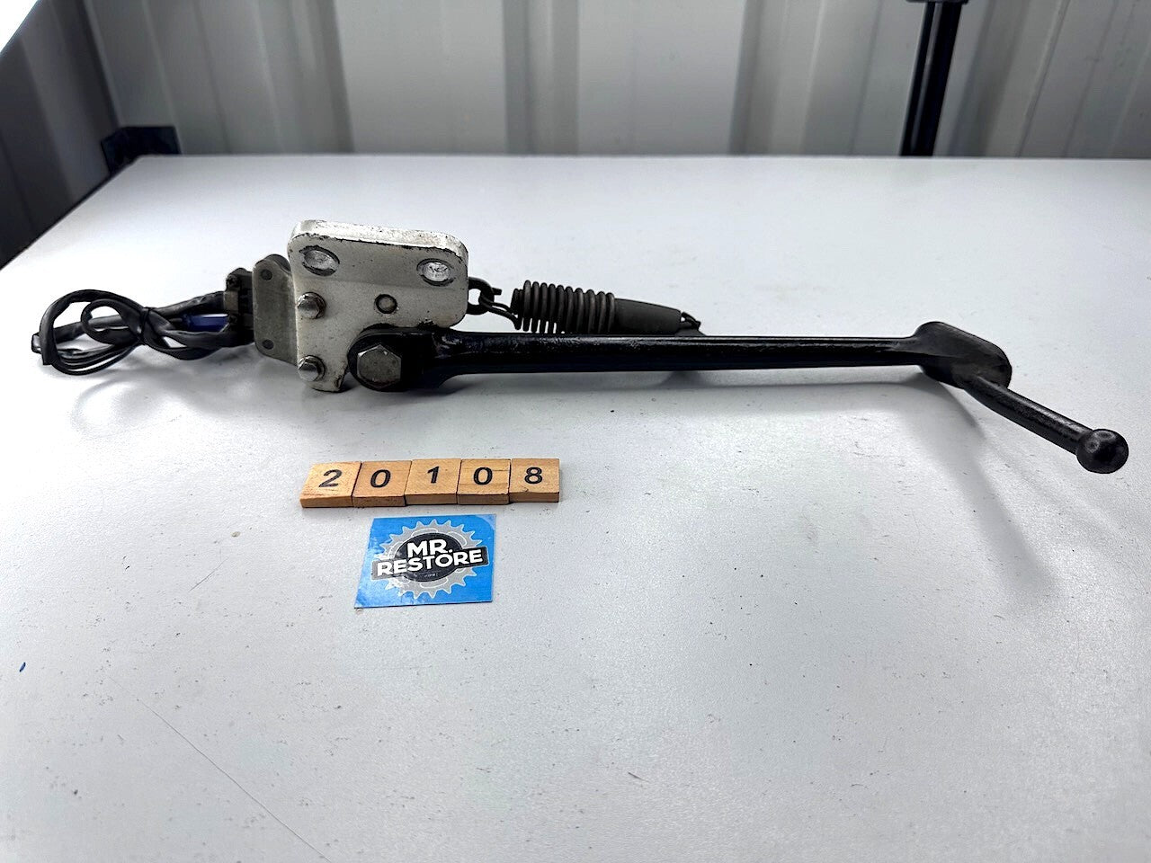 Yamaha FZR250 R 3LN 1990-94 Side Stand & Bracket 3LN-21458-51  2KT-27311