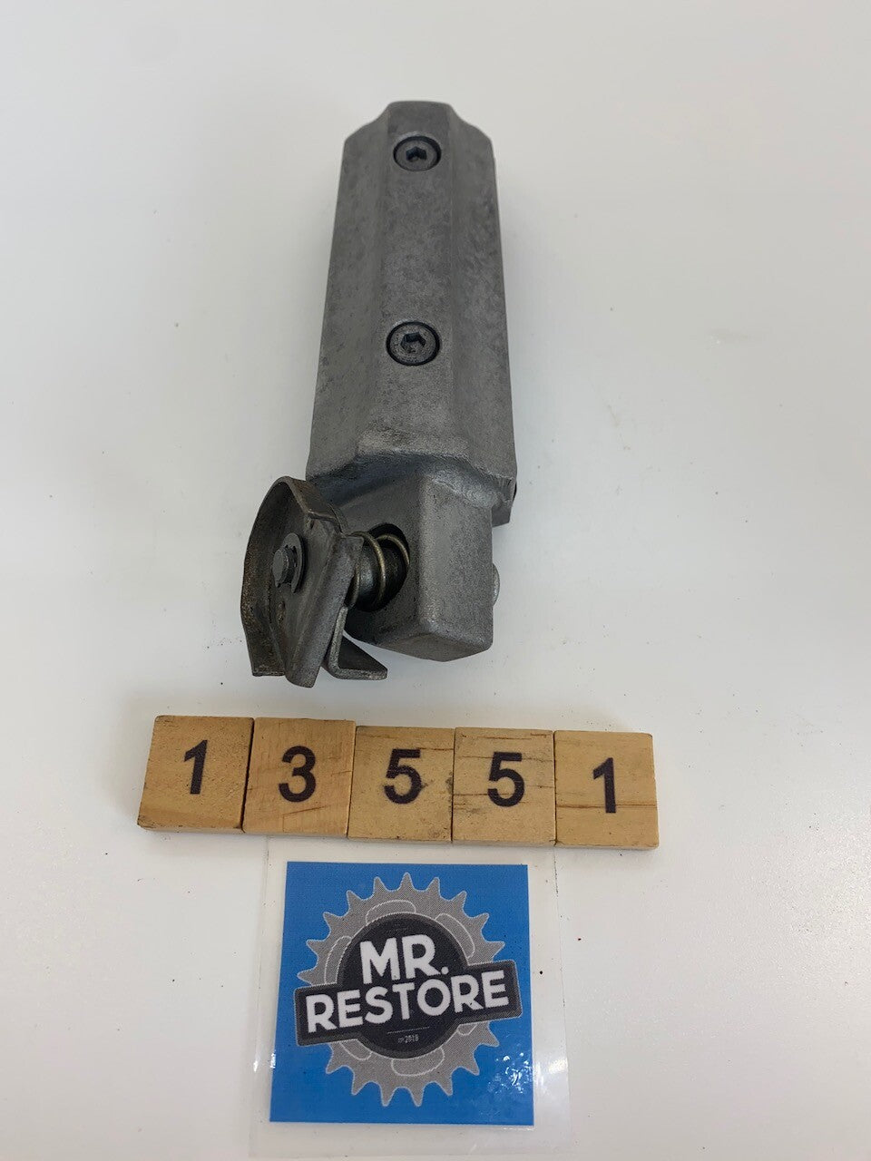 Kawasaki GPZ900R etc. Rear R/H Passenger Foot Rest assy. 34028-1122