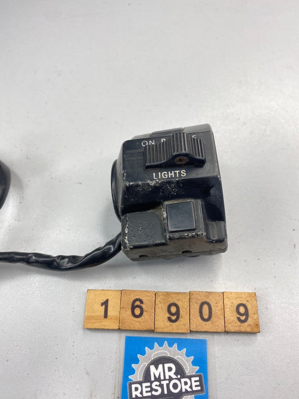 Yamaha RZ350 RZ250 RD250 RD350 YPVS R/H Handlebar Switch OEM 29L-83975-00