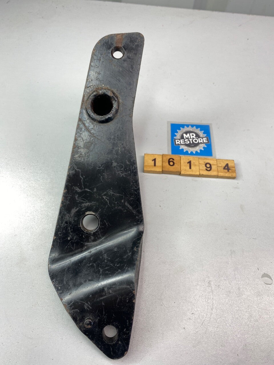 Yamaha XV250 Virago 1992-96 R/H Pillion Footrest Bracket 3DM-27440-00-33