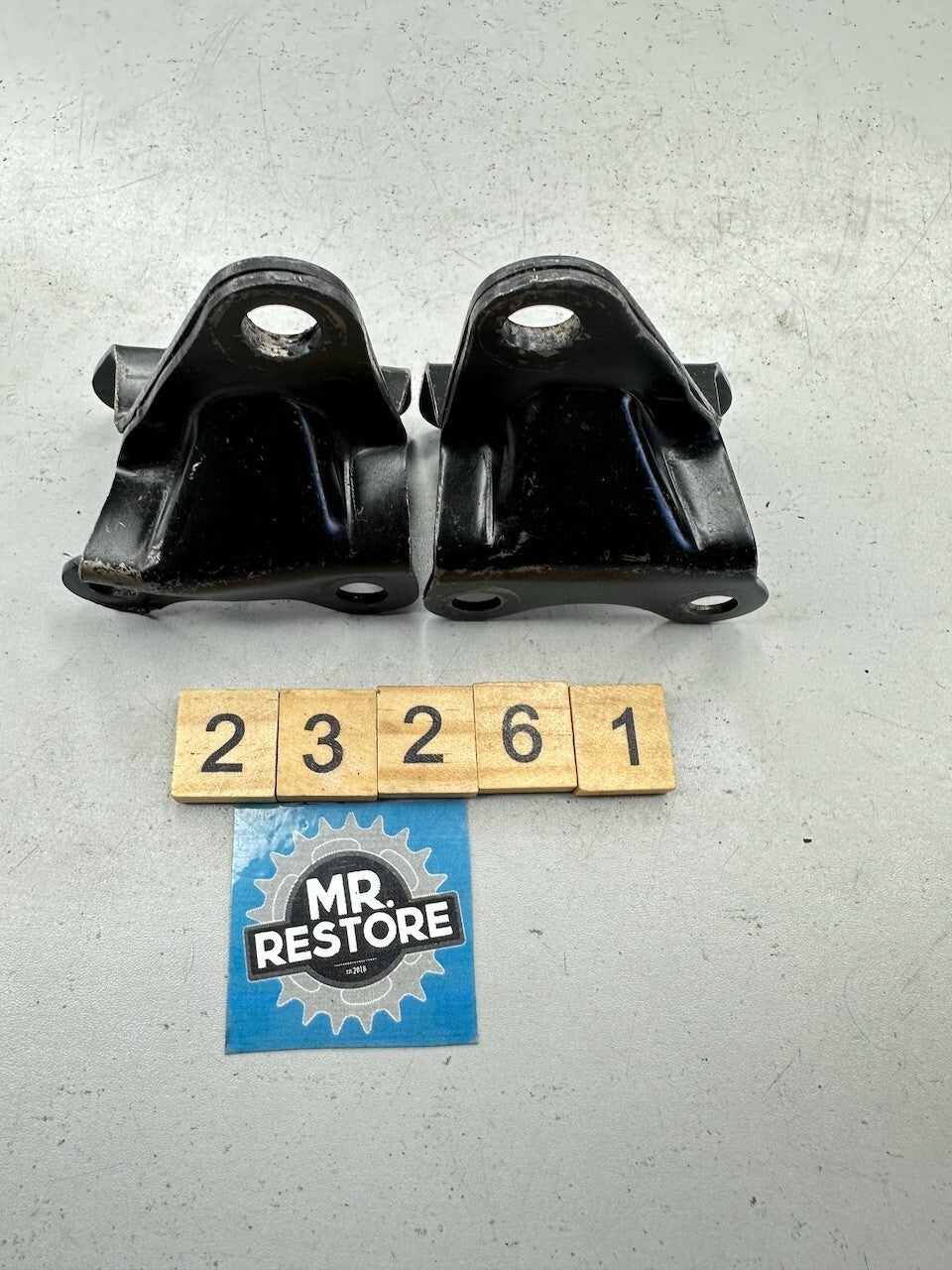 Yamaha XS1100 '78-81' Engine Stay Mounts 2 & 3 - 2H7-21316  2H7-21315
