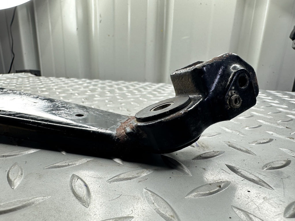 Suzuki RG500 RG400 GS500 OEM L/H Pillion Footrest Footpeg Bracket 43720-20A00