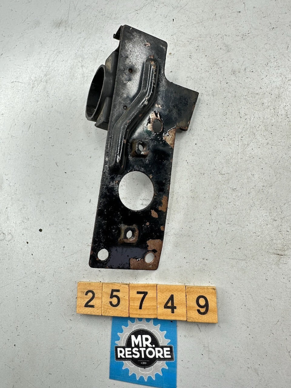 Kawasaki Z250 A - Electro Base Bracket 11034-1253