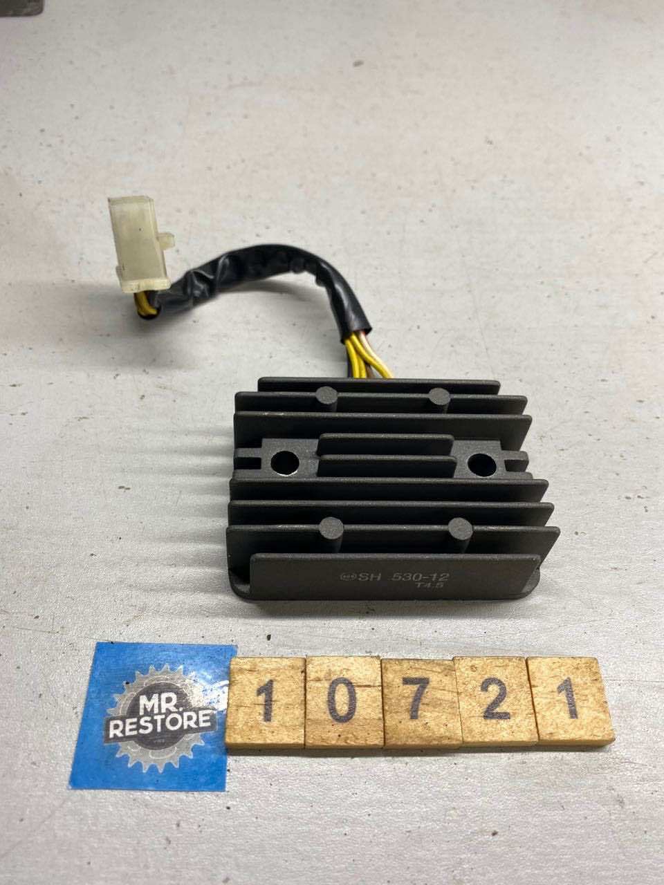 Kawasaki Z1100 GT550 EL250 EX250 KLE500 etc. Regulator Rectifier - 21066-1030