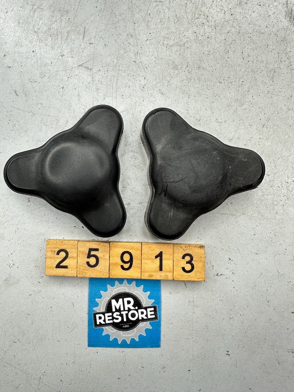Kawasaki Z1300 KZ1300 '79-82' ZG1300 Pair of swingarm Covers 14025-1087