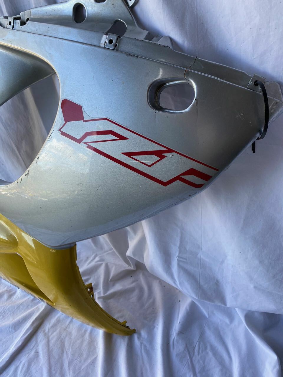 Yamaha YZF600 Thundercat R/H Side Panel 4TV-2835V Yellow Silver