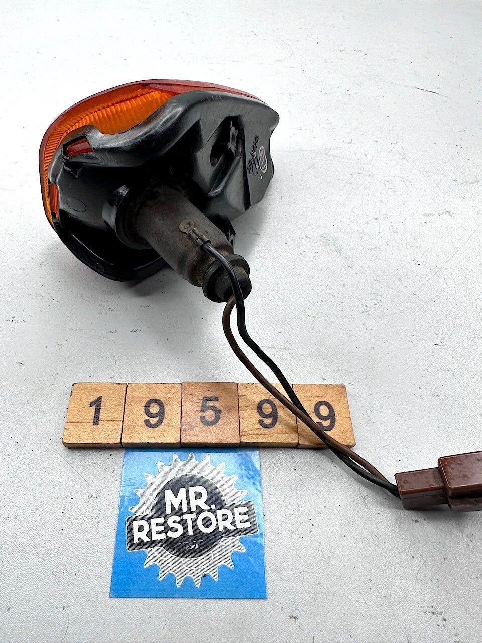 Yamaha FJ1200 1986-87 L/H Front Indicator With OEM Koito Lens - (tested)