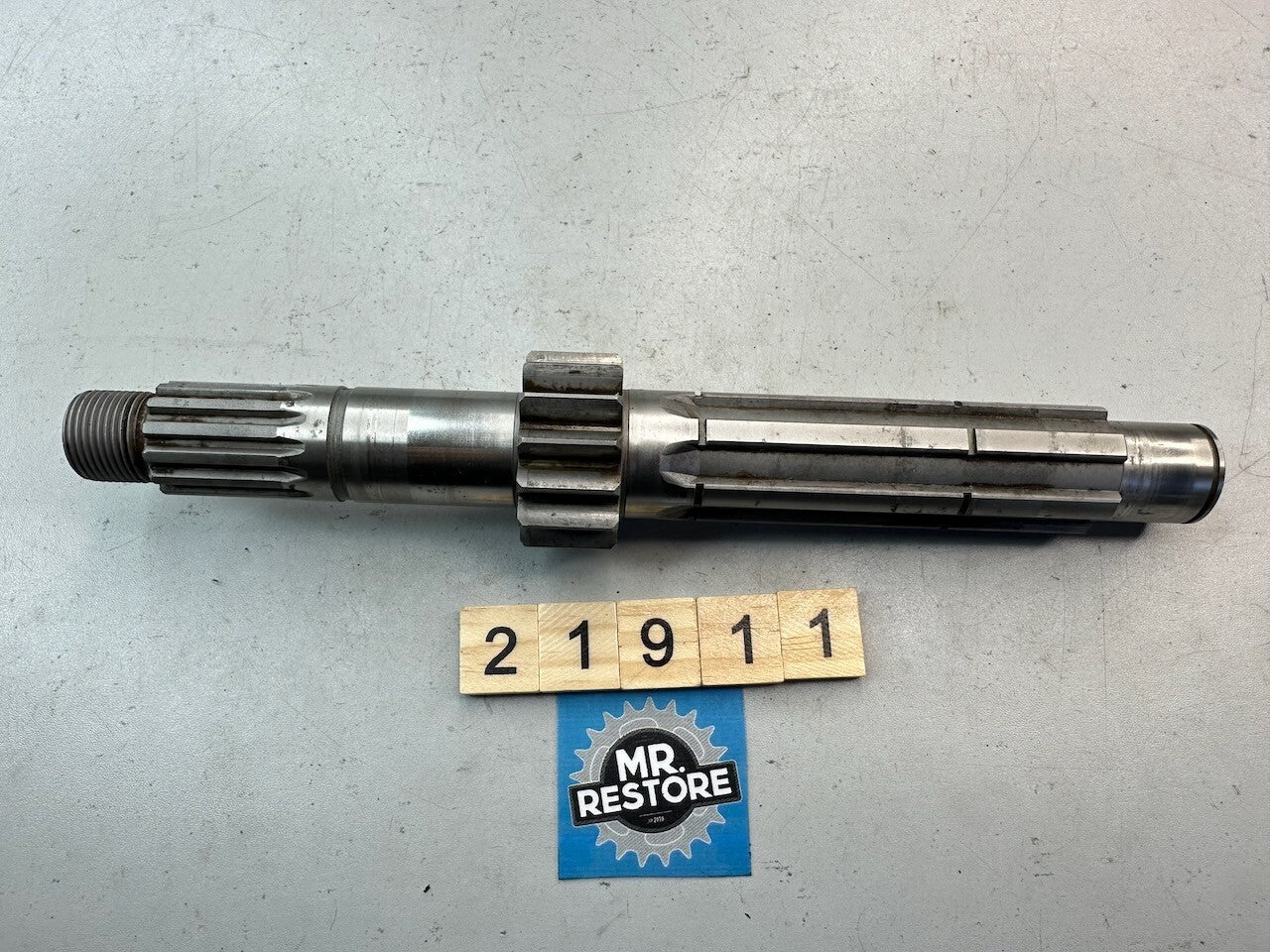 Kawasaki GPZ1100 Z1100 KZ1100 Z1000 KZ1000 Transmission Input Shaft 13127-1034
