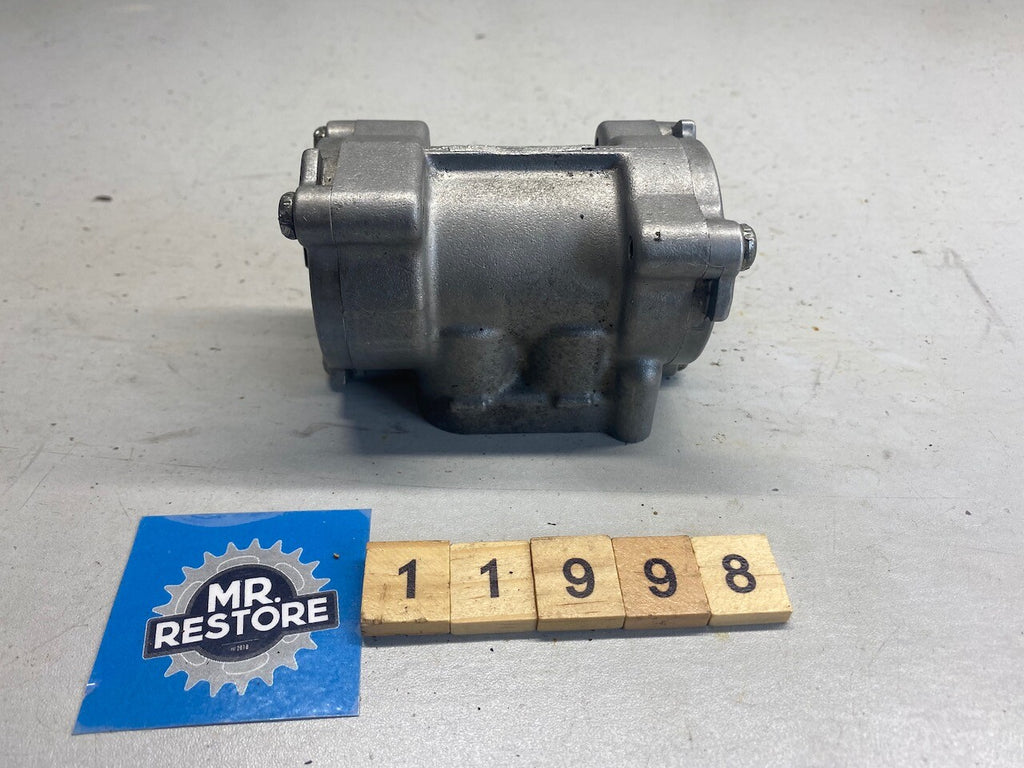 Kawasaki GPZ900R ZX900 GPZ750R Oil Pump Assy. 16082-1060