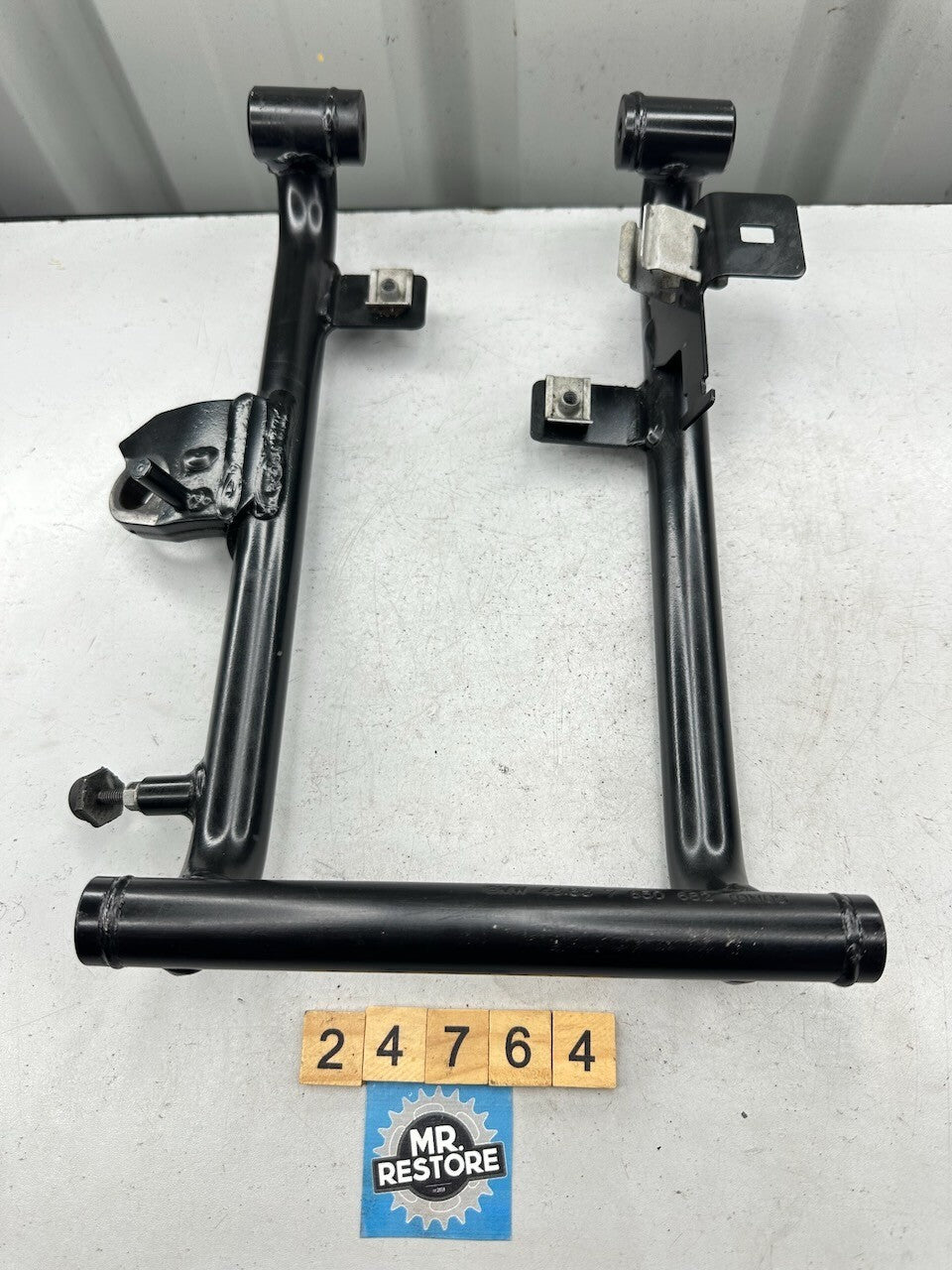 BMW G650GS 2008-16 F650GS 1999-07 Lower Frame Engine Support Mount 46537669900