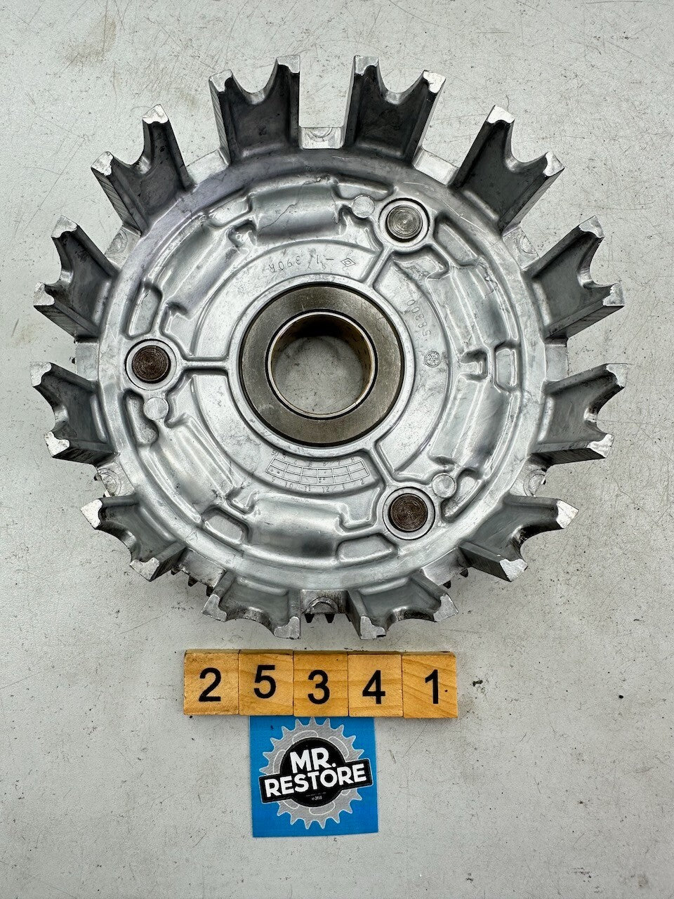 Yamaha XT500 TT500 Primary Driven Gear Clutch Basket 583-16150