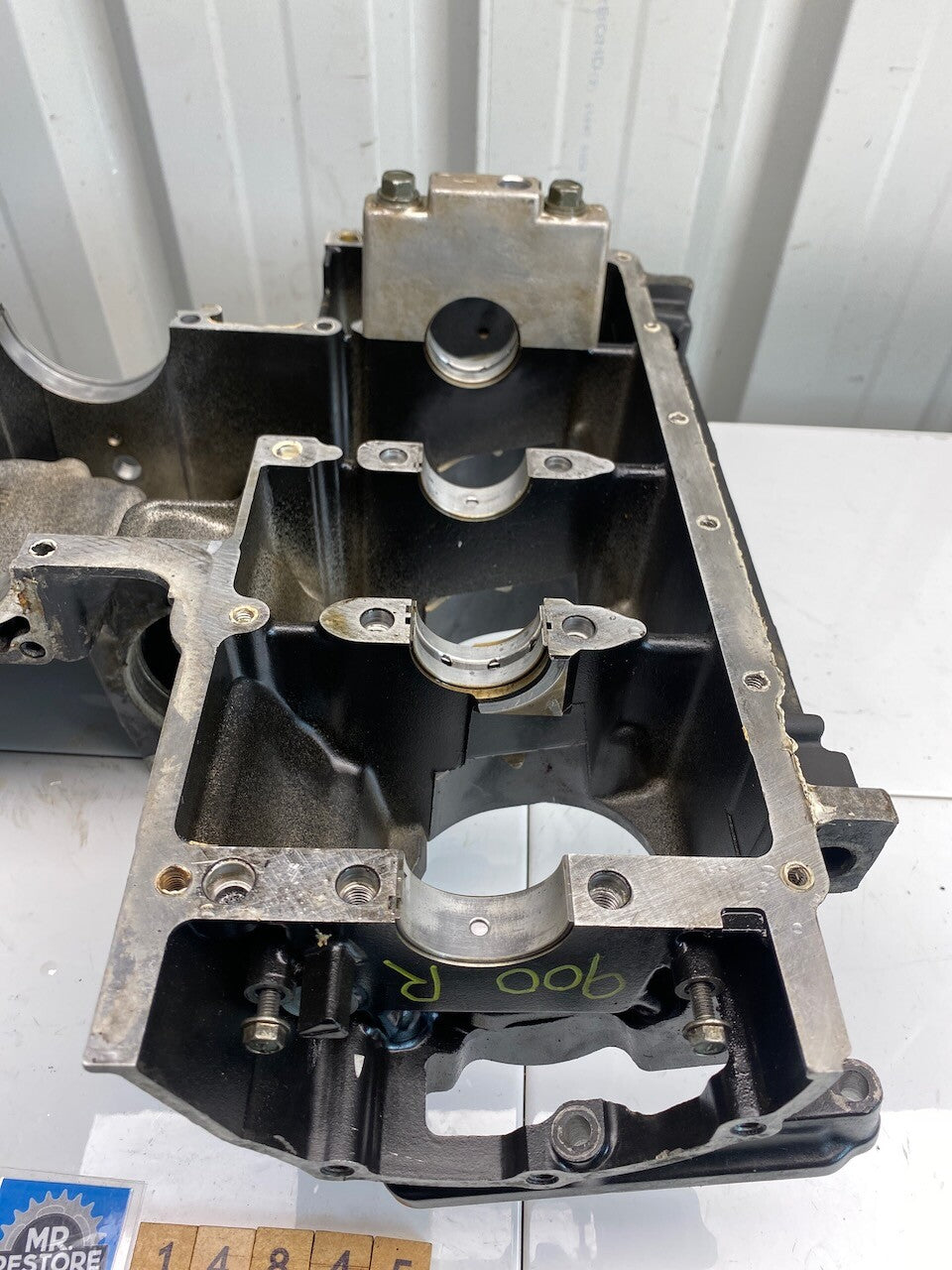 Kawasaki GPZ900R ZX900 Crank Cases