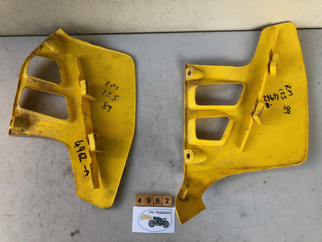 Suzuki RM125 Cowls 1990 (pair) 17762-28E Â 17761-28E OEM