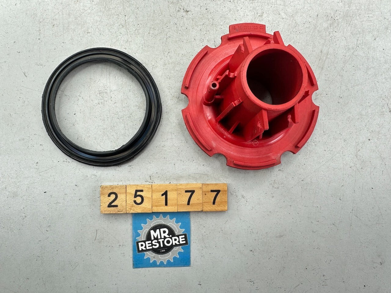 BMW K1300R K1300S K1200GT Fuel Filler Tube & Seal 16117716703 16117654903
