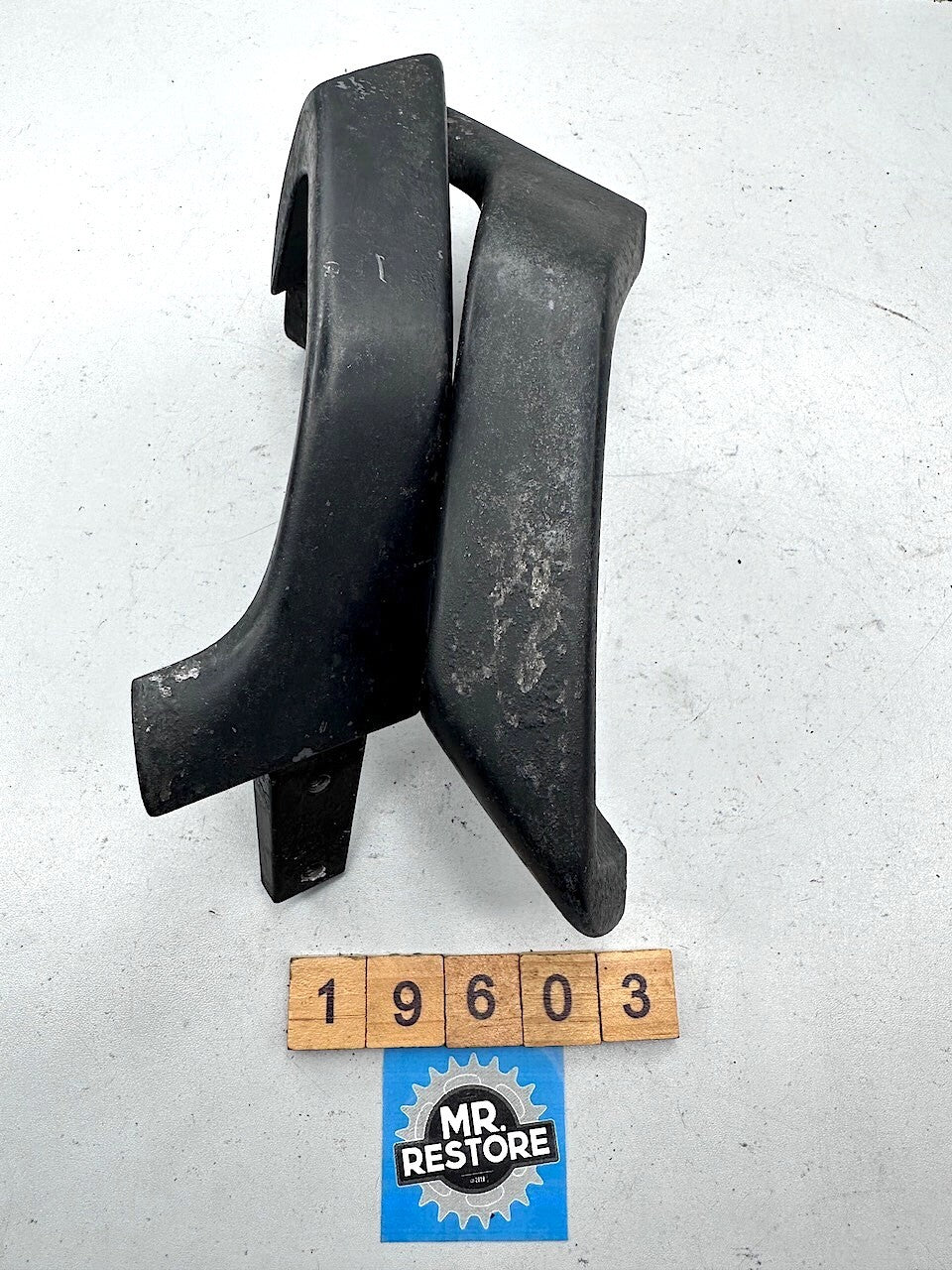Yamaha FJ1200 Pair Rear Grab Handles, Bracket & Bolts 3CW 3CX 3CV 1988-90