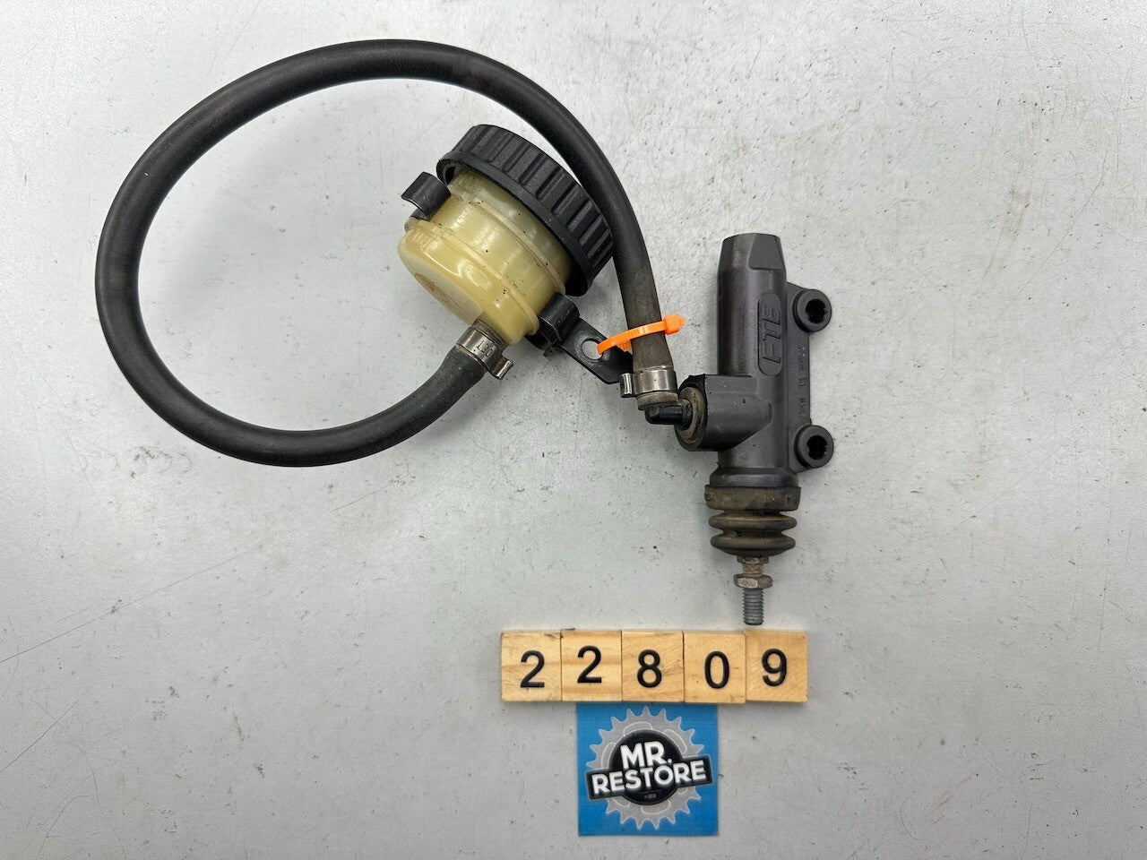 BMW R1200GS ADV '05-13' R1200GS '02-12' Rear Brake Master Cylinder & Reservoir