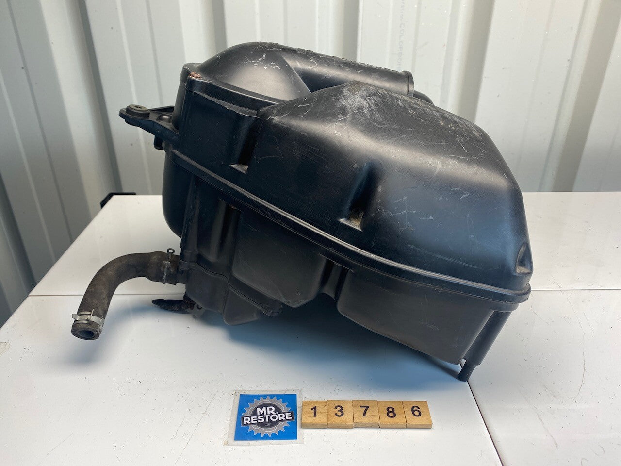 Yamaha XJ900S Diversion 4KM Air Cleaner Box 1995-2002 4KM-14401