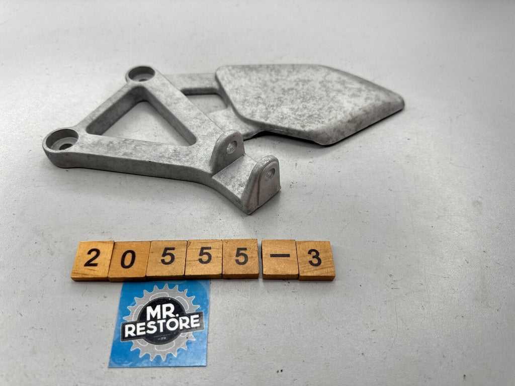 Honda CBR250R MC19 L/H Footrest Foot Peg Bracket 50700-KY1