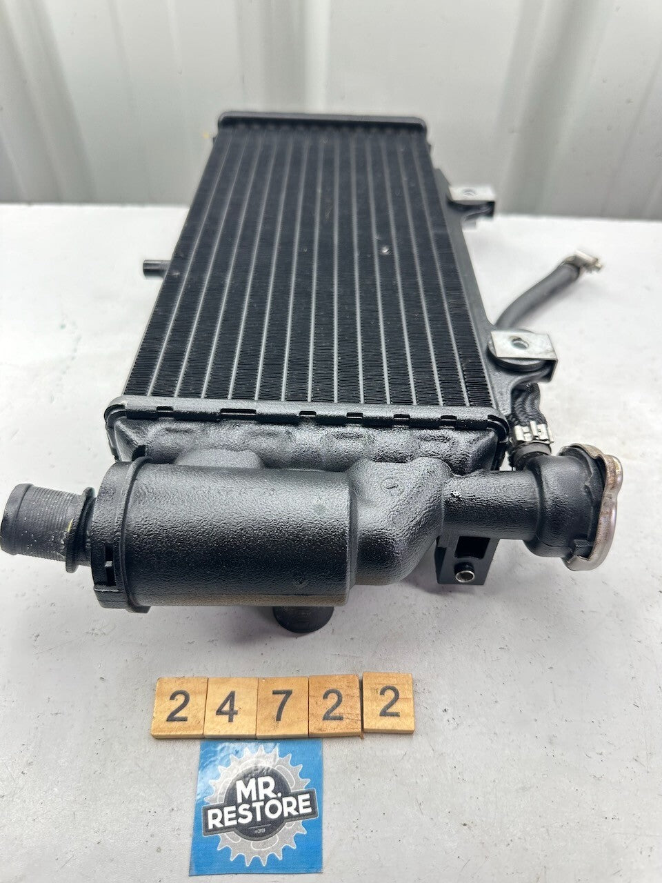 BMW G650GS 2008-16  F650GS 1999-07 Radiator 17117652234 7661912-10