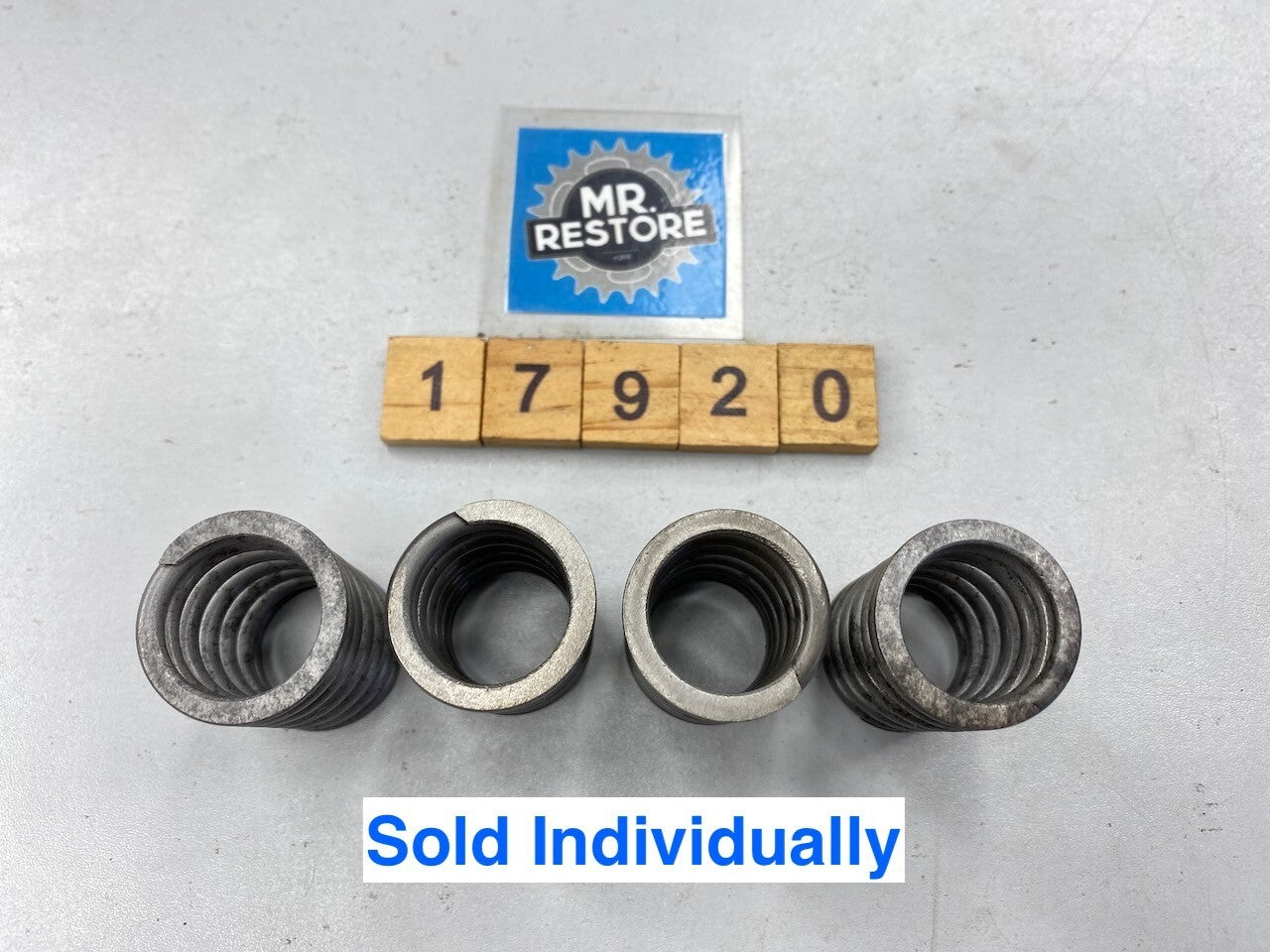 Honda XLV750R VT1000 VT750 PC800 Inlet Valve Outer Spring 14751-ME9