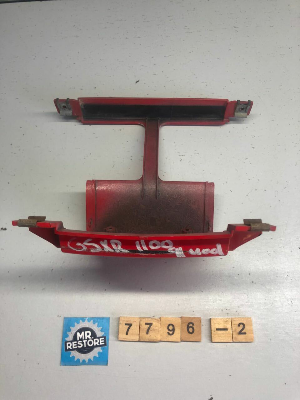 Suzuki GSXR1100 GSXR750 M N - Tail Piece 