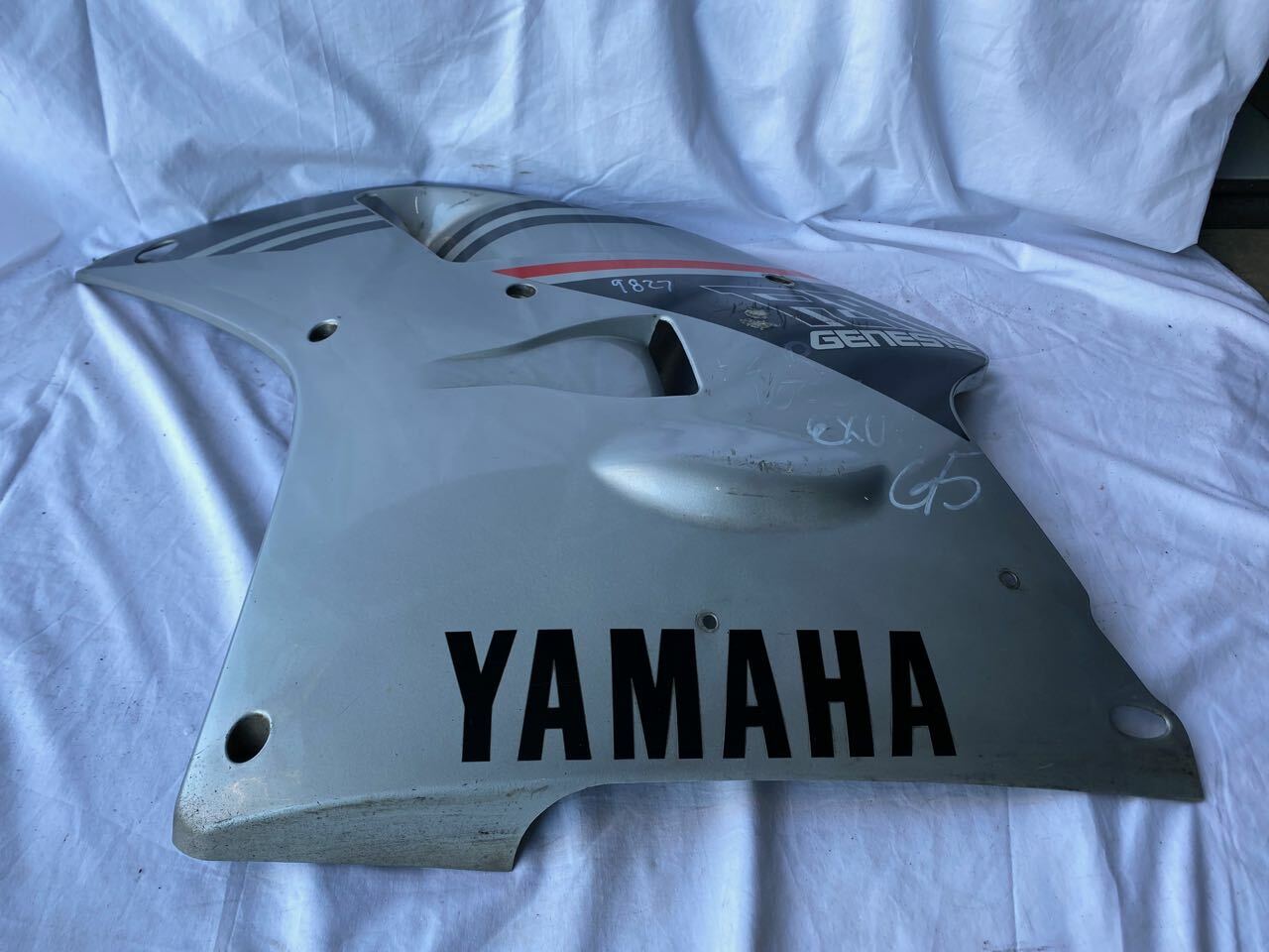 Yamaha FZR1000 EXUP L/H Side Panel - 3GM-2835J Silver