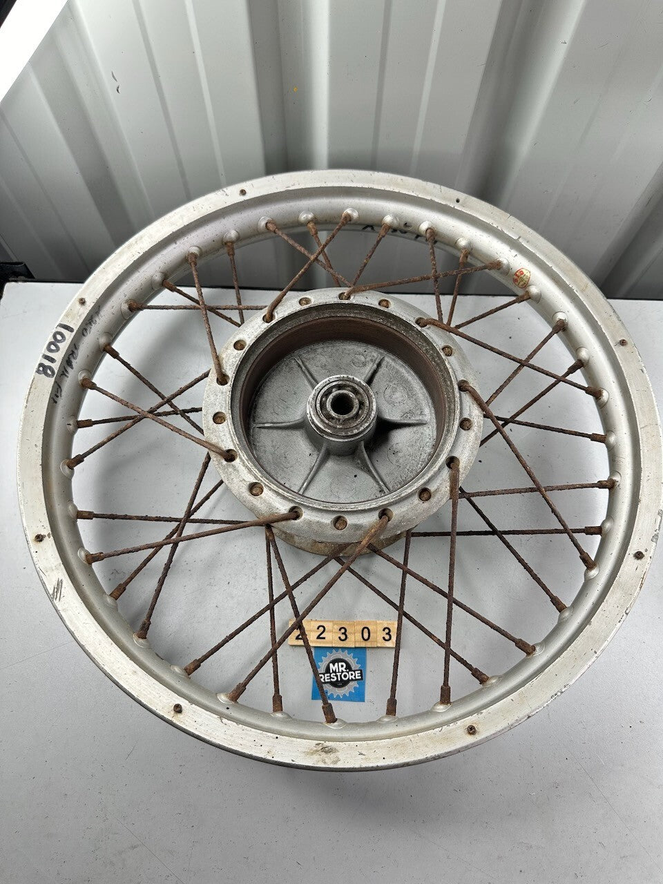 Kawasaki Vintage Motorcycle Dirt Rear Wheel (K250 F-II ?) OEM D.I.D 18x1.85