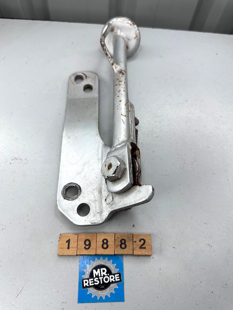 Yamaha V90 T 1982 Complete Side Stand Assy.