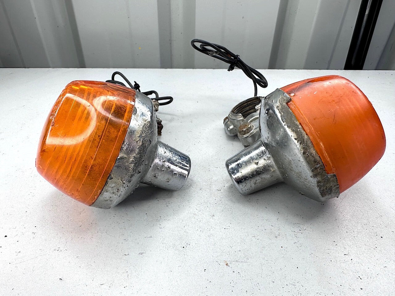 Honda (CB? CL?) Vintage Classic Motorcycle Handlebar Mounting Indicators Tested