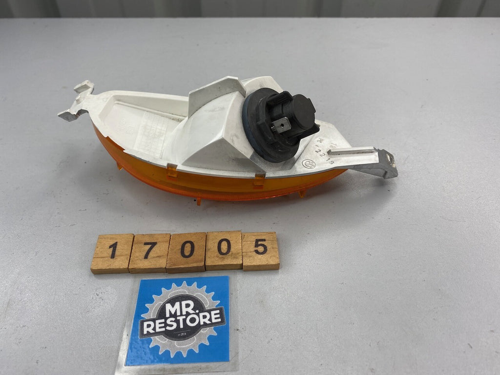 BMW R1200 R1150 R1100 R850 259T R22 R/H Front Indicator Assy. 63132306434