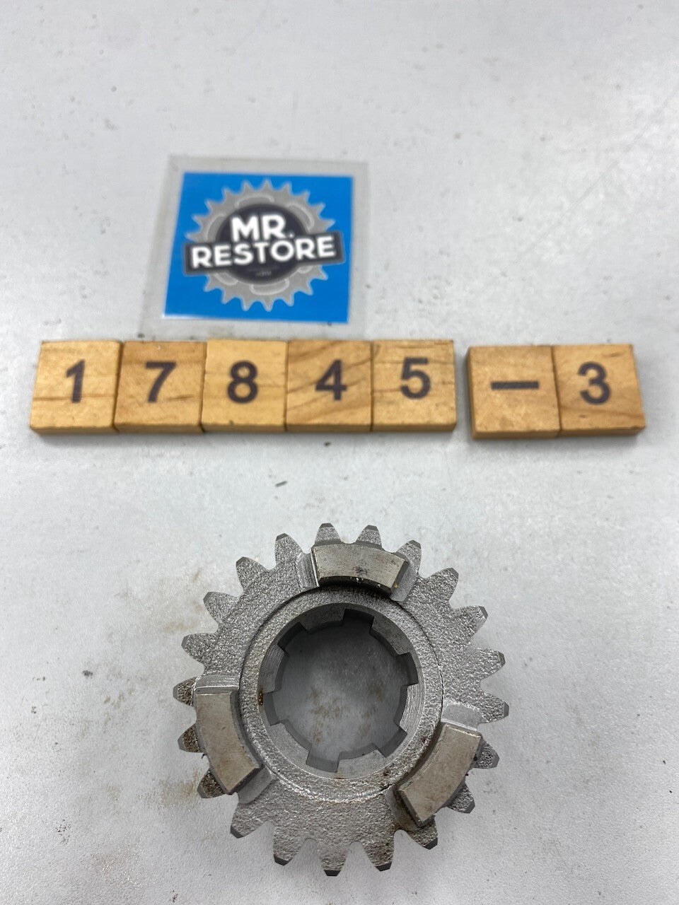 Yamaha SR500 SR400 XT500 TT500 Transmission 3rd Pinion Gear 583-17131-02