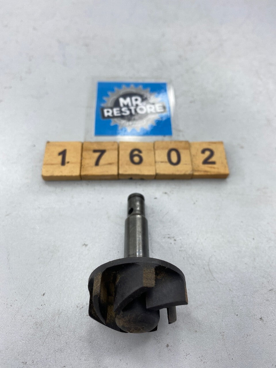 Yamaha DT2500 DT125 TZR125 YZ80 TDR125 Water Pump Impeller Shaft 36F-12450